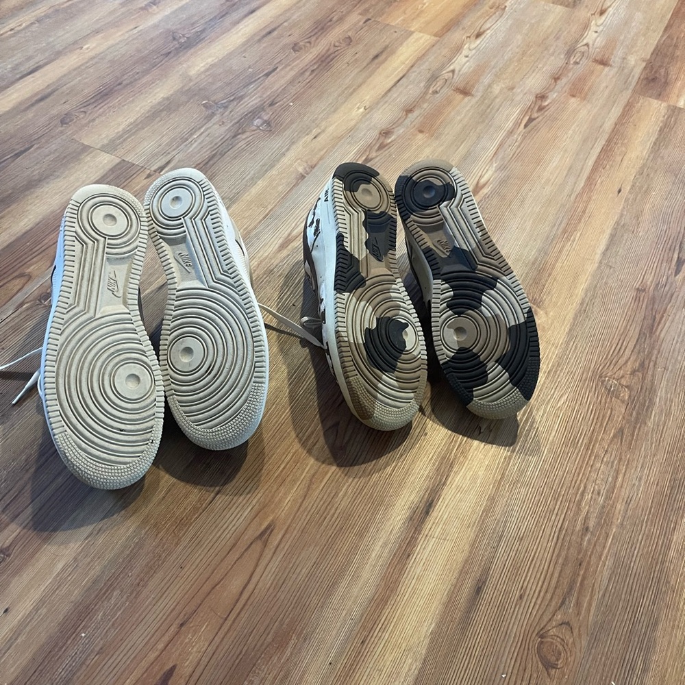 Bogo sneakers